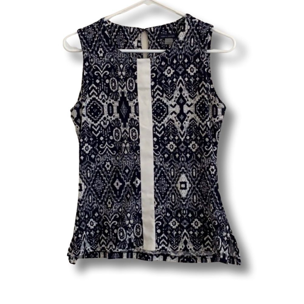 🔹4/$25 — Tommy Hilfiger navy & white top